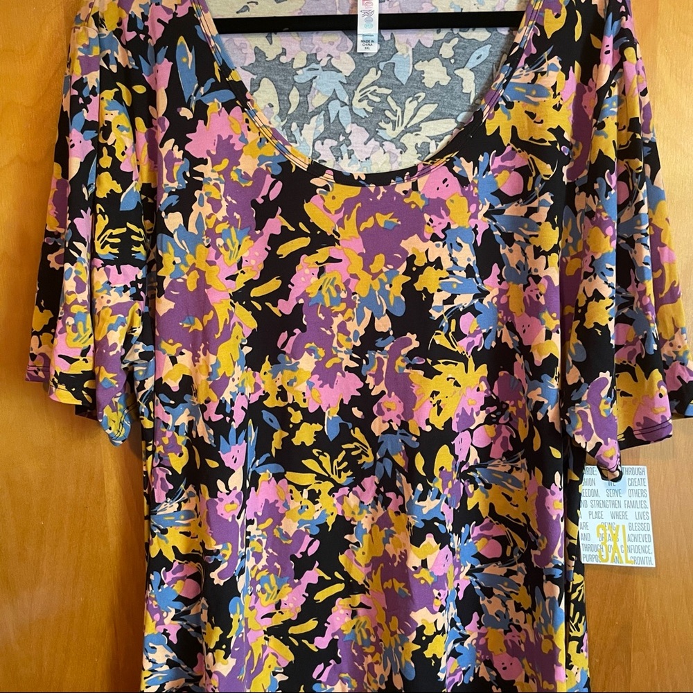 LuLaRoe Perfect Tee